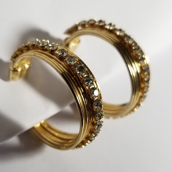 Relisted -Vintage hoop clip on earrings gold tone clear rhinestones - Picture 6 of 17